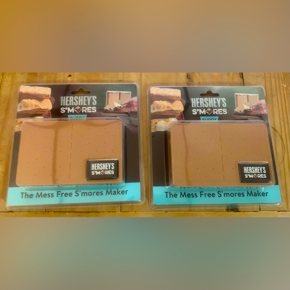 A Pair of Hershey’s S’mores Buddies